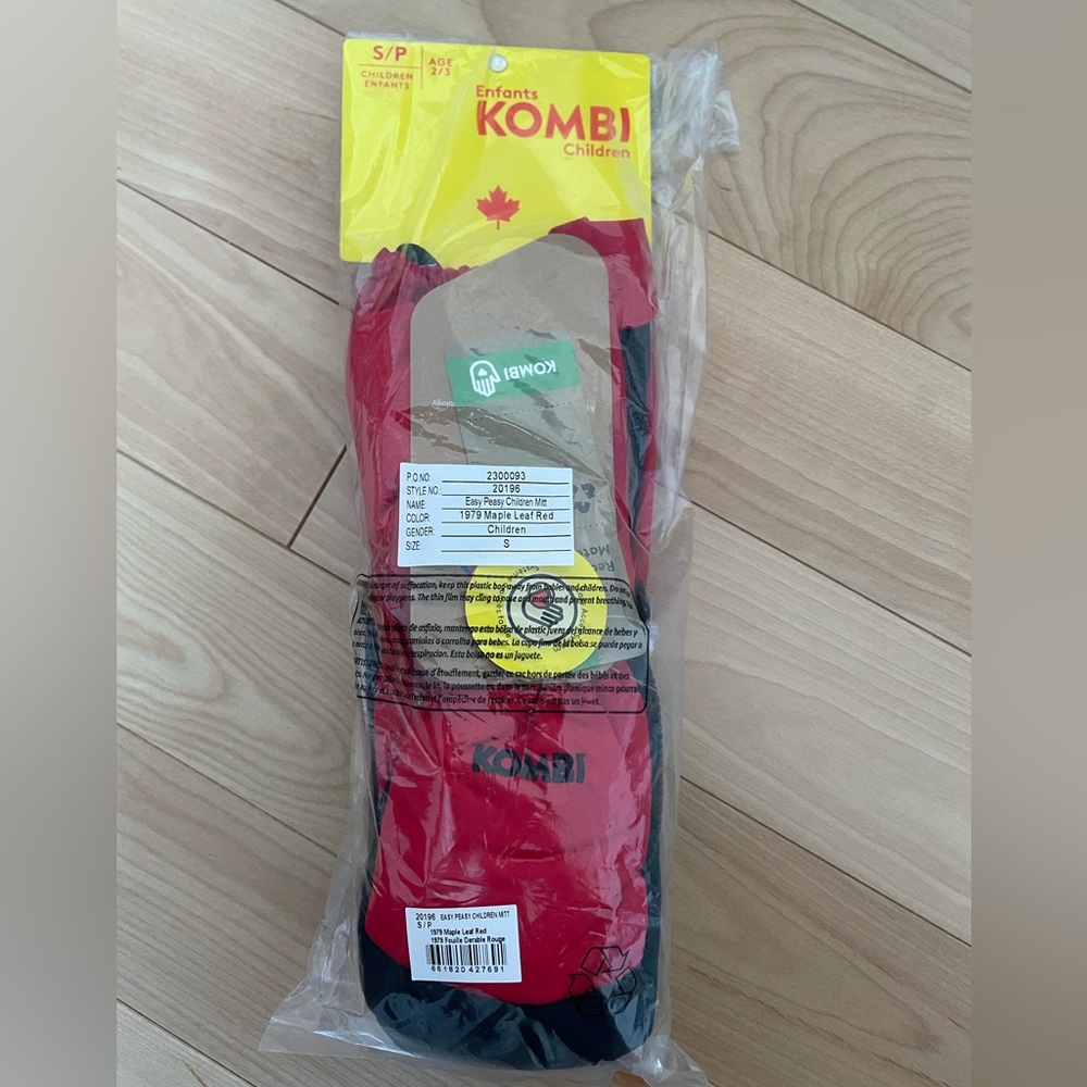 NWT - Kombi mittens size medium toddler
